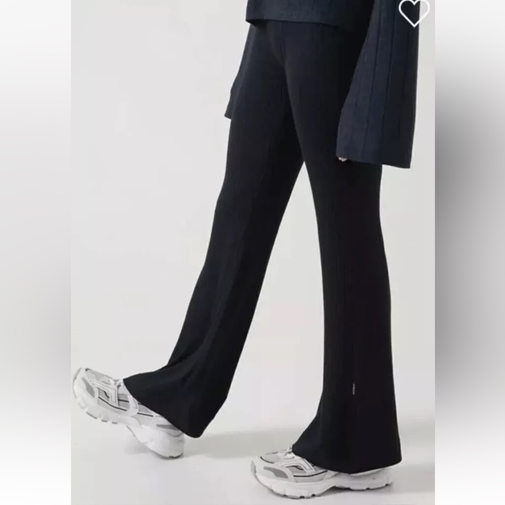 Athleta Navy Ribbed Flare Leggings MT